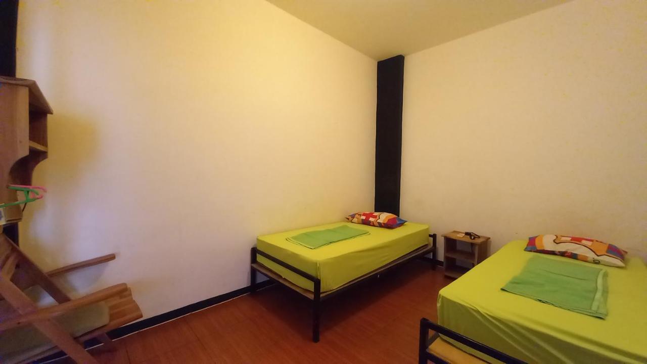 Dc Hotel & Hostel Labuan Bajo Exterior photo